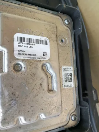 LV4B-13E016-AH LV4B13E016AH L90187839 JX7B-13B626-BH Фара правая Ford Escape 3 Арт e10265986, вид 11