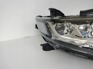 8301C8 Фара правая Mitsubishi Outlander 3 restailing Арт e10284993, вид 2