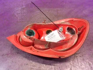  Фонарь задний правый Toyota Aygo 1 Арт e10381951, вид 2