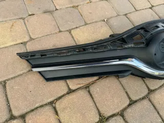 53101-0D660 S2410Q022 53111-0D810 Решетка радиатора Toyota Yaris 3 Арт e10467484, вид 2