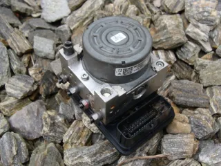9813805280 Блок ABS Peugeot 208 Арт e10476370, вид 1