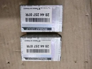 284425707R Датчик температуры Renault Arkana Арт e10540822, вид 1