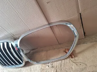 8493450 8493451 Решетка радиатора BMW X1 F48 Арт e10572356, вид 3