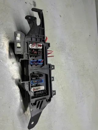 a1645402372 Короб предохранителей Mercedes GL X164 Арт AL14992338547, вид 4