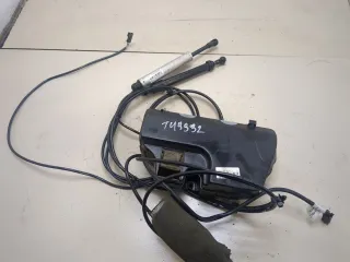 A1648003048 Амортизатор багажника Mercedes ML W164 Арт 11345596