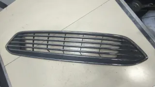 1873307,F1EB8200CC Решетка радиатора Ford Focus 3 restailing Арт 9149120