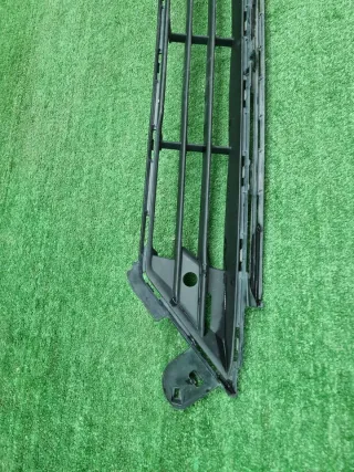 31455780 Решетка переднего бампера Volvo V60 1 Арт 0000007640568, вид 2