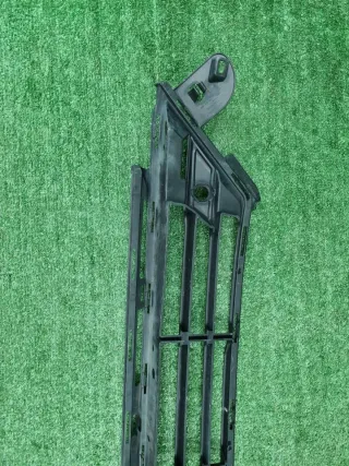 31455780 Решетка переднего бампера Volvo V60 1 Арт 0000007640568, вид 4