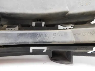  Решетка в бампер центральная Volkswagen Jetta 6 Арт smt207263, вид 4