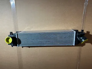 7617598,,17517617598,,818640 Интеркулер BMW X1 F48 Арт AL14522176934_5, вид 1