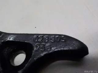 028905256 VAG Кронштейн (крепление) Audi A6 C5 (S6,RS6) Арт E52380176, вид 7