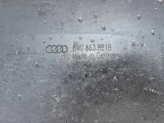 8W0863821B Декоративная крышка двигателя Audi A4 B9 Арт e9901985, вид 3