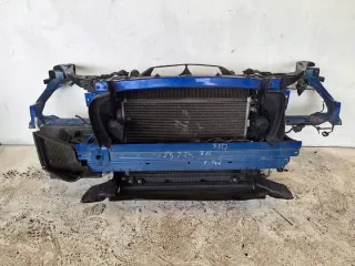  Передняя панель крепления облицовки (телевизор) Jaguar F-Pace Арт e10588767, вид 1