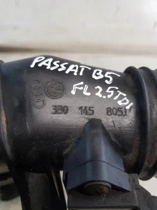 3B0145805J Интеркулер Volkswagen Passat B5 Арт e10591343, вид 4