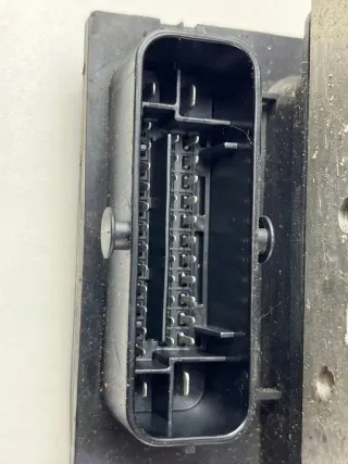 6r0907379ah 0265239009 6r0614517 6r0614517o Блок ABS Audi A1 Арт e10611705, вид 4