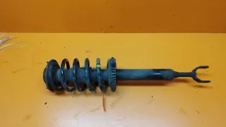8D0413031  Стойка подвески Volkswagen Passat B5 Арт 01014958v1, вид 1
