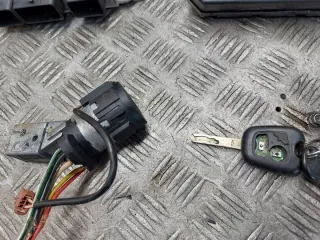 9647472780 9650663880 Блок управления двигателем Peugeot 307 Арт e12677486, вид 6