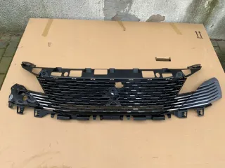 9836828477 Решетка радиатора Peugeot 3008 2 Арт e12674811, вид 1