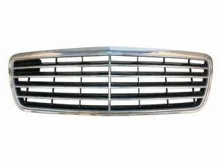 1999-2002 Решетка радиатора Mercedes E W210 Арт e12674366, вид 1