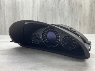 A2095400111, 110080140002 Щиток приборов (приборная панель) Mercedes CLK W209 Арт e12664853, вид 4
