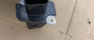 8V21-12B579-AA Расходомер воздуха Ford Fiesta 5 Арт e12656320, вид 3