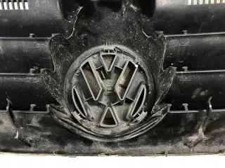 1T0853651A Решетка радиатора Volkswagen Touran 1 Арт e12651546, вид 3
