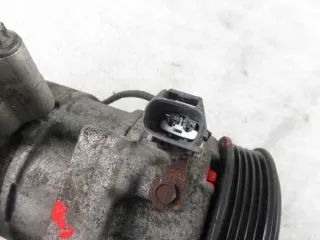 M1024144 Компрессор кондиционера Mitsubishi Colt 6 Арт e12649144, вид 2