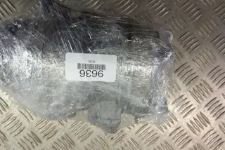 9154072 Компрессор кондиционера BMW X5 F15 Арт e12648925, вид 2