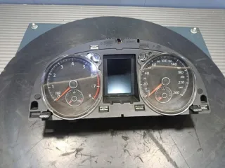3AA920870L Щиток приборов (приборная панель) Volkswagen Passat B7 Арт e12642219, вид 1