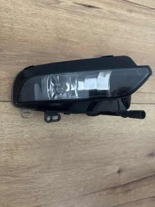 8V0941700C Фара противотуманная правая Audi A3 8V Арт e12628813, вид 1