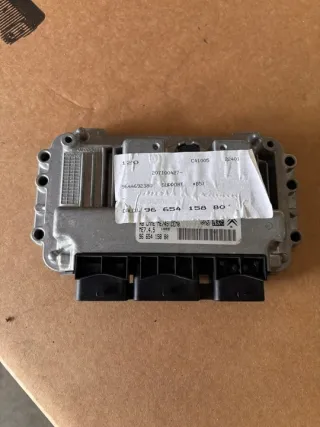 9665415880 Блок управления двигателем Citroen C4 1 Арт e12617688, вид 1