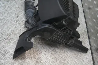 SH01-13221, SH01-133AX Корпус воздушного фильтра Mazda 5 1 Арт e12610881, вид 2