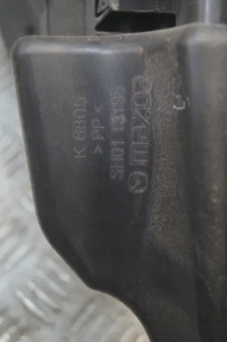 SH01-13221, SH01-133AX Корпус воздушного фильтра Mazda 5 1 Арт e12610881, вид 8