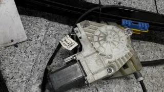 8K0959802A Моторчик стеклоподъемника Audi A4 B8 Арт e12594624, вид 2