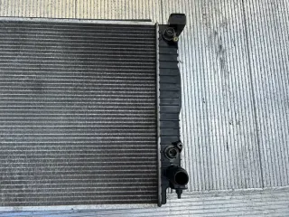 8E0121251 Радиатор (основной) Audi A4 B6 Арт e12592202, вид 7