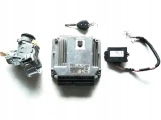 89661-0DE80 0281017820 Блок управления двигателем Toyota Yaris 3 Арт e12590770, вид 1