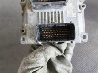 261208253 1039S10736 03-06r261208253 Блок управления двигателем Opel Corsa C Арт e12589815, вид 4