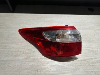 BM51-13405-G Фонарь задний левый Ford Focus 3 Арт e12579192, вид 1