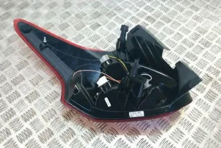 F1EB13404CF Фонарь задний правый Ford Focus 4 Арт e12579066, вид 1