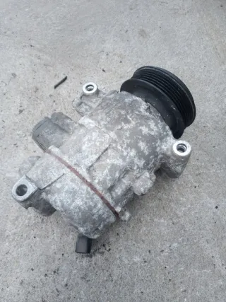 8E0260805BR Компрессор кондиционера Audi A4 B7 Арт e12575172, вид 4