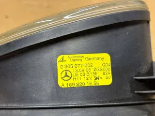 A1698201656 Фара противотуманная правая Mercedes CLK W209 Арт e12574179, вид 7