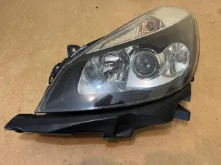7701061075 89900137 Фара левая Renault Clio 3 Арт e12567362, вид 3