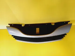 8200012581 Решетка радиатора Renault Laguna 2 Арт e12560782, вид 2