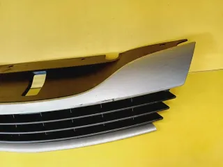 8200012581 Решетка радиатора Renault Laguna 2 Арт e12560782, вид 4