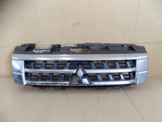 7450A975 7450A977 Решетка радиатора Mitsubishi Pajero 4 Арт e12560646, вид 1
