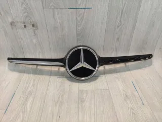 A2058881100 Решетка радиатора Mercedes C W205 Арт e12560548, вид 3