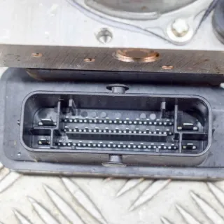 104474500B Блок ABS Tesla model 3 Арт e12533160, вид 2