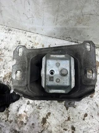 9813699680 Подушка крепления КПП Peugeot 3008 2 Арт e12524285, вид 2