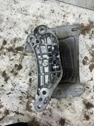 9813699680 Подушка крепления КПП Peugeot 3008 2 Арт e12524285, вид 4