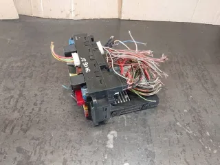 2035451601 5DK008485-50 Блок предохранителей Mercedes C W203 Арт e12517411, вид 2